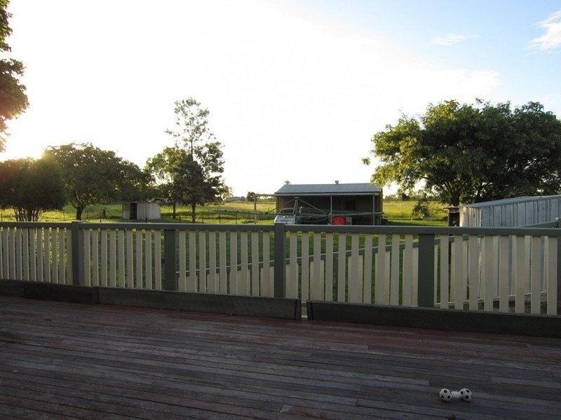 24 Midland Street, Yamanto QLD 4305