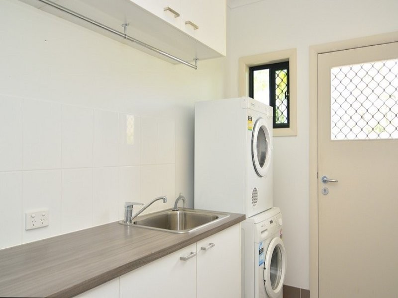 30 Settler Way, Karalee QLD 4306