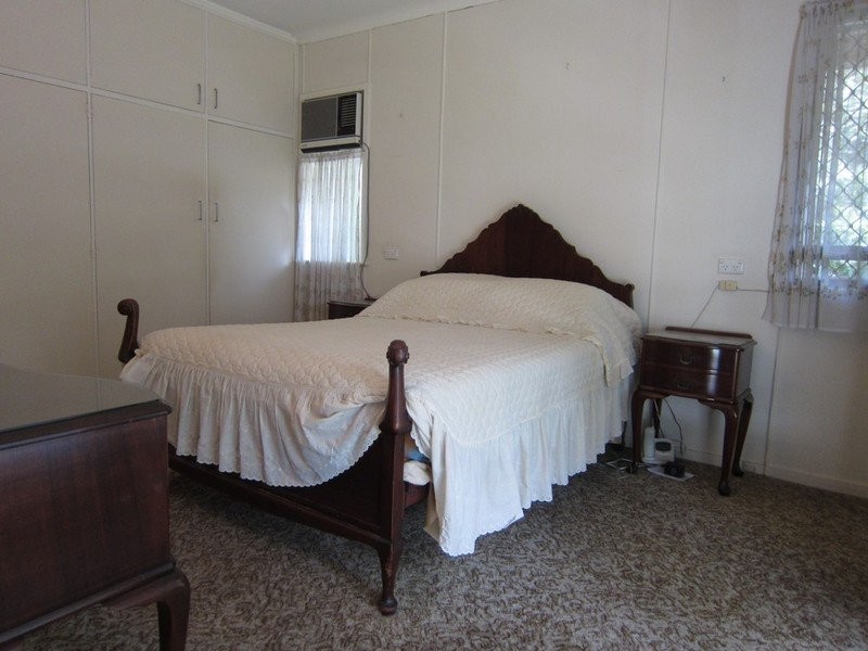 7 Walker Street, Ipswich QLD 4305