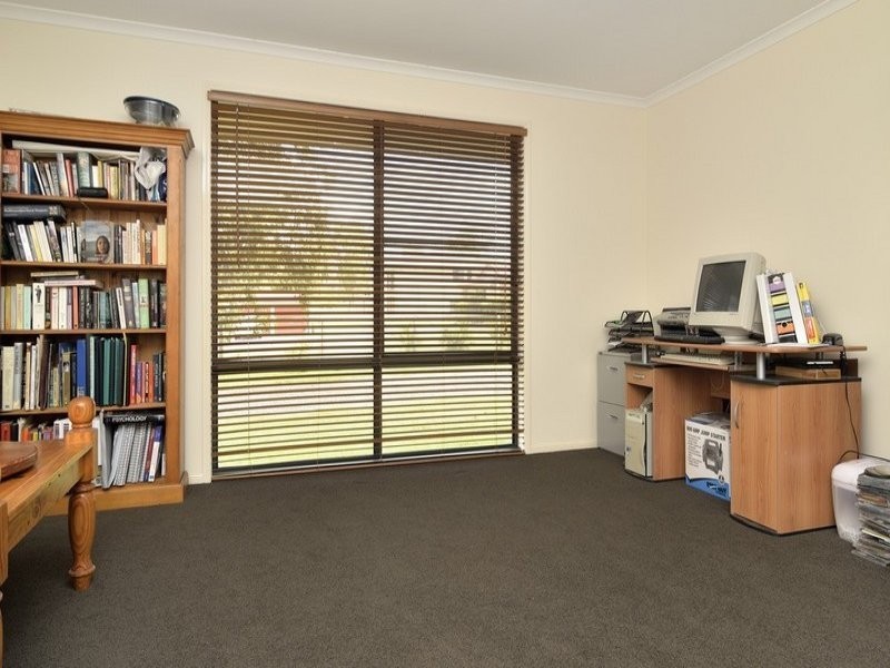 87 Diamantina Circle, Karalee QLD 4306