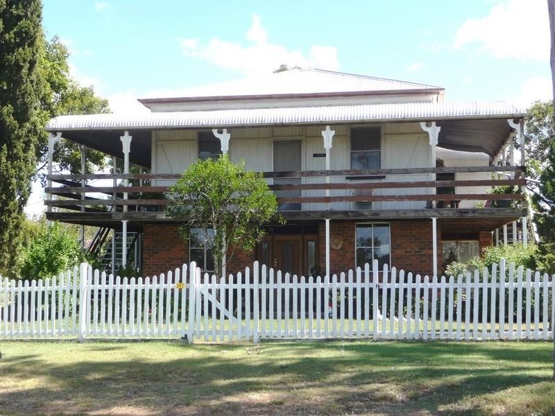 397 Hiddenvale Road, Calvert QLD 4340