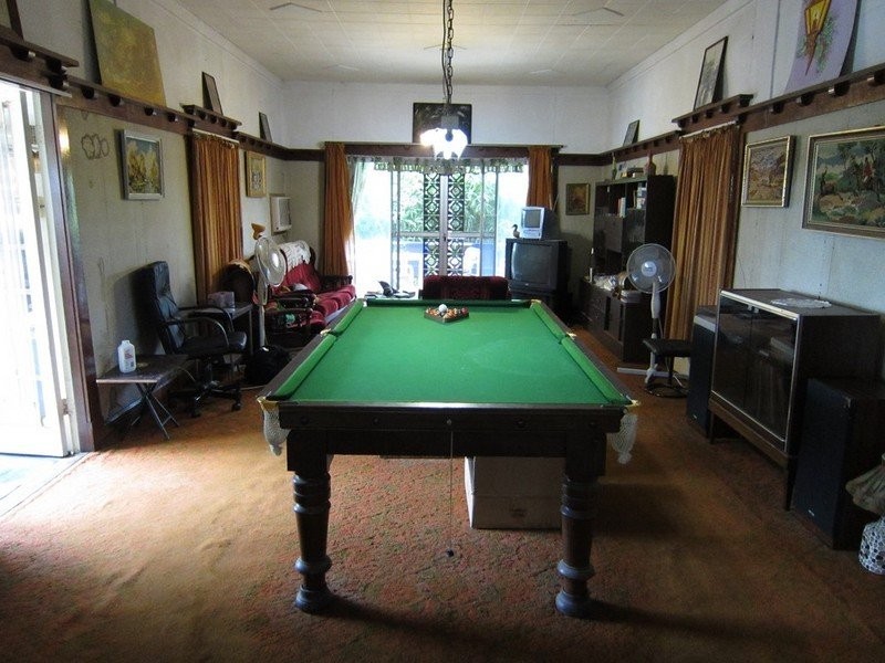 1 Whitehill Road, Newtown QLD 4305