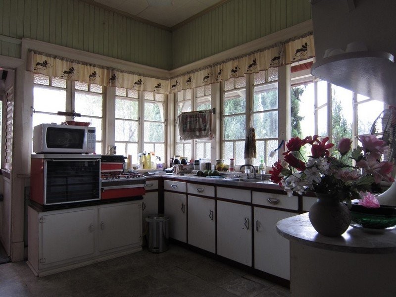 1 Whitehill Road, Newtown QLD 4305