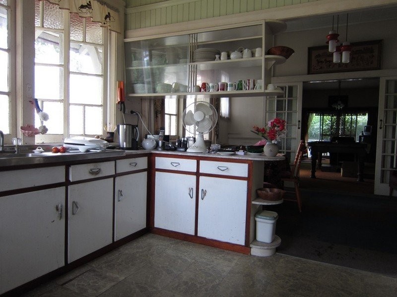 1 Whitehill Road, Newtown QLD 4305