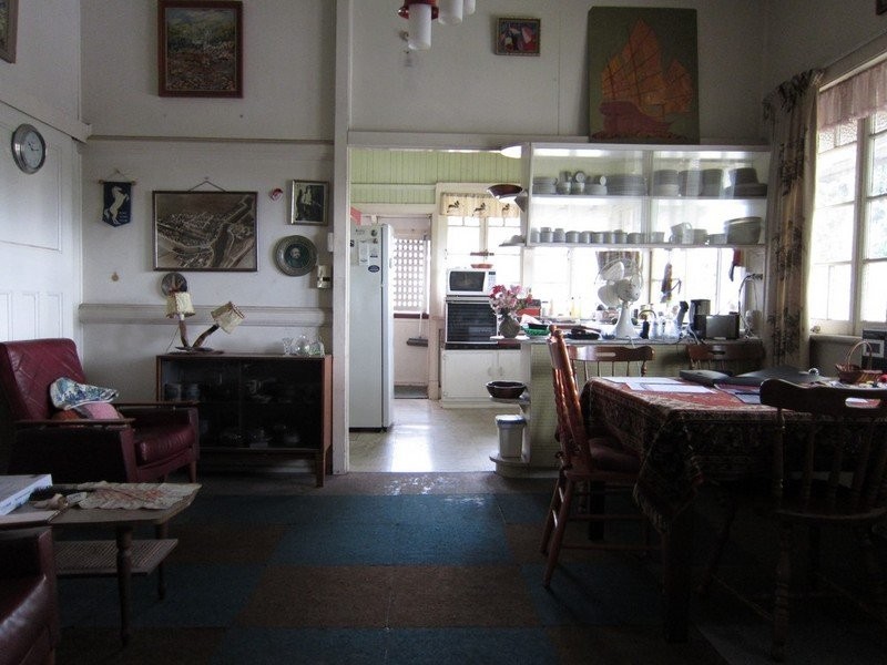 1 Whitehill Road, Newtown QLD 4305