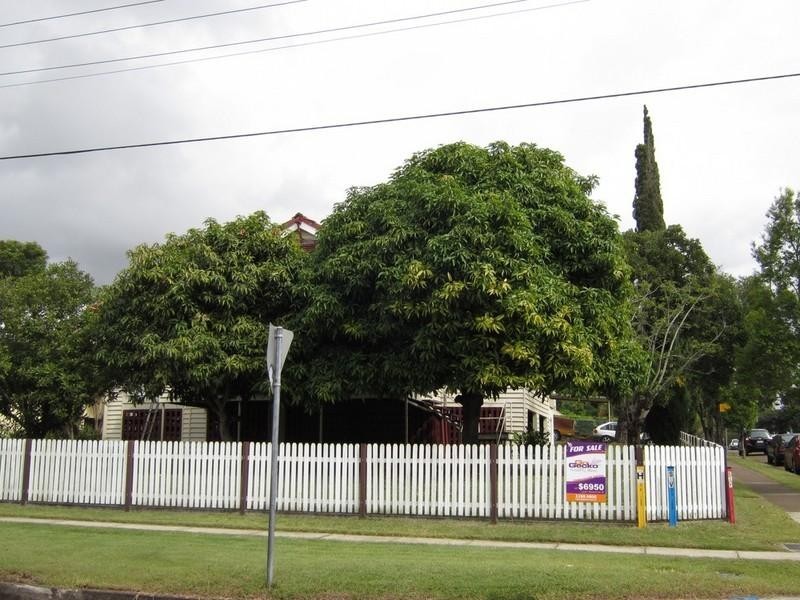 1 Whitehill Road, Newtown QLD 4305