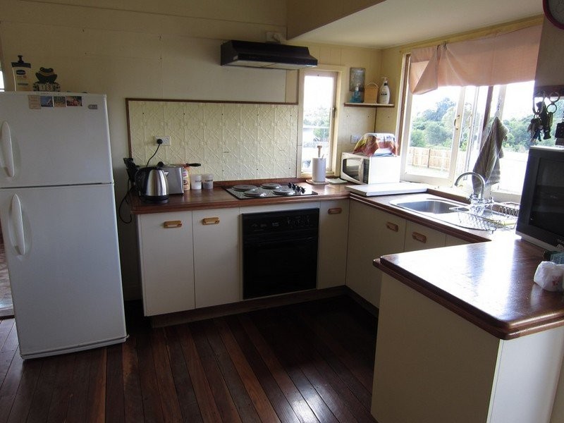15 Nathan Street, East Ipswich QLD 4305