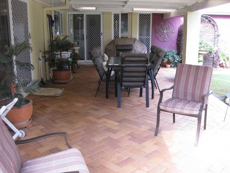 28 Flame Tree Court, Walloon QLD 4306