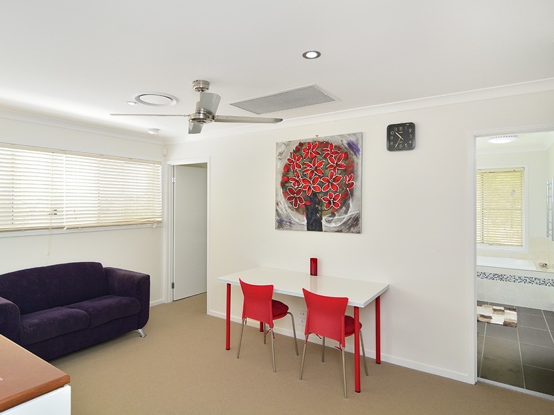 3 Azure Court, Deebing Heights QLD 4306