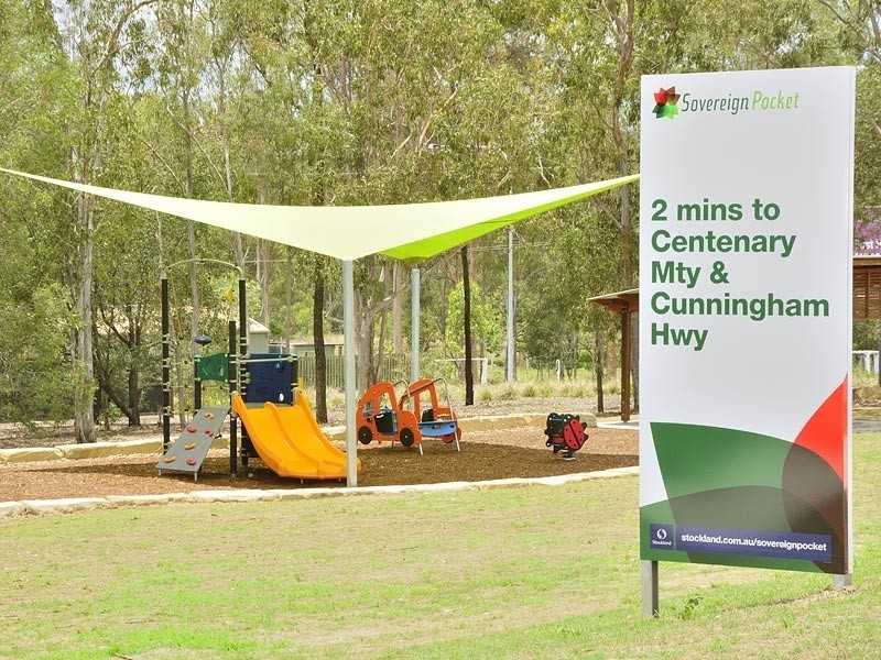 3 Azure Court, Deebing Heights QLD 4306