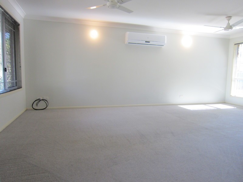 1 Jonquil Circuit, Flinders View QLD 4305