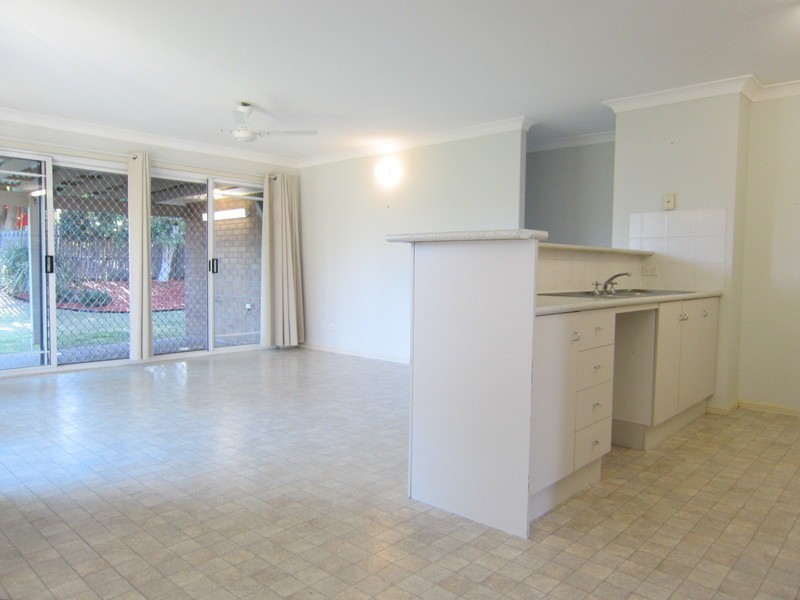 1 Jonquil Circuit, Flinders View QLD 4305