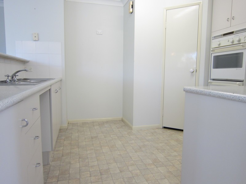 1 Jonquil Circuit, Flinders View QLD 4305