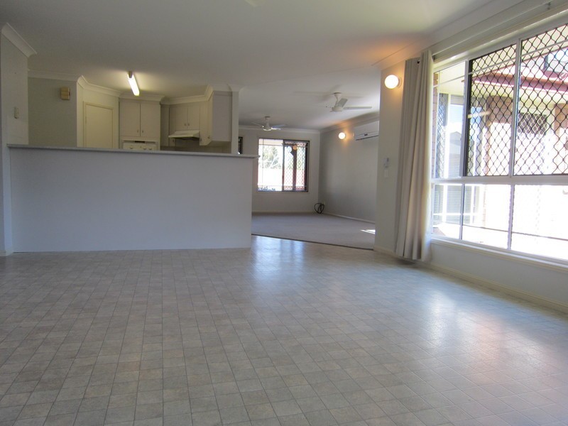1 Jonquil Circuit, Flinders View QLD 4305