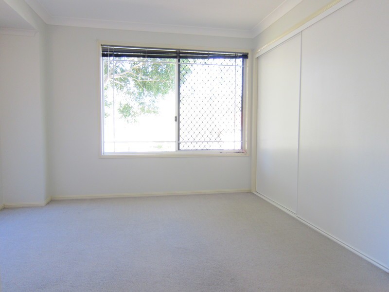 1 Jonquil Circuit, Flinders View QLD 4305