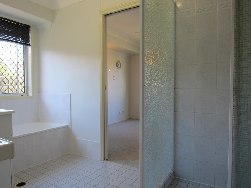 1 Jonquil Circuit, Flinders View QLD 4305
