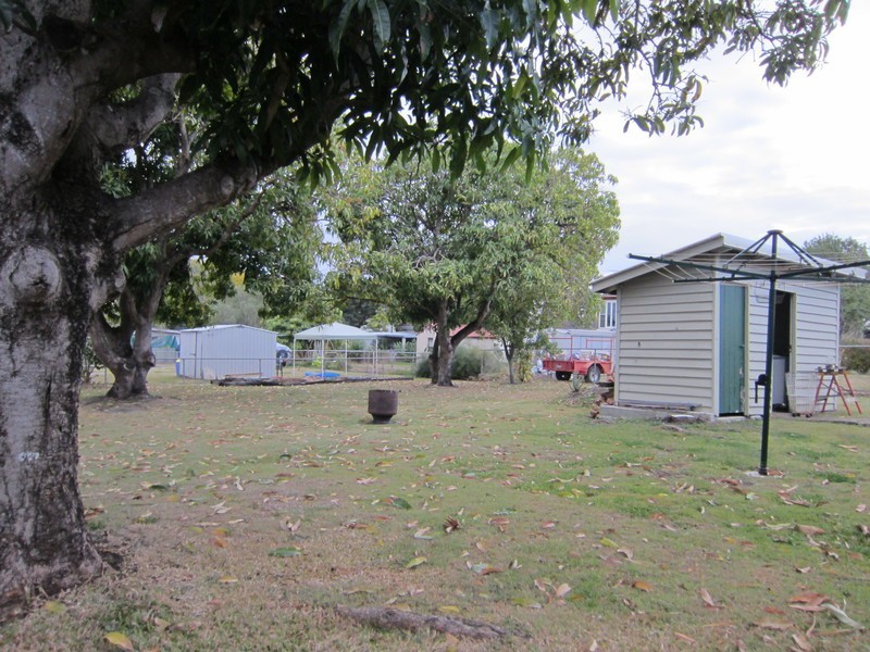 141 Whitehill Road, Eastern Heights QLD 4305