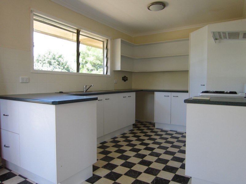 13 Wentworth Street, Leichhardt QLD 4305