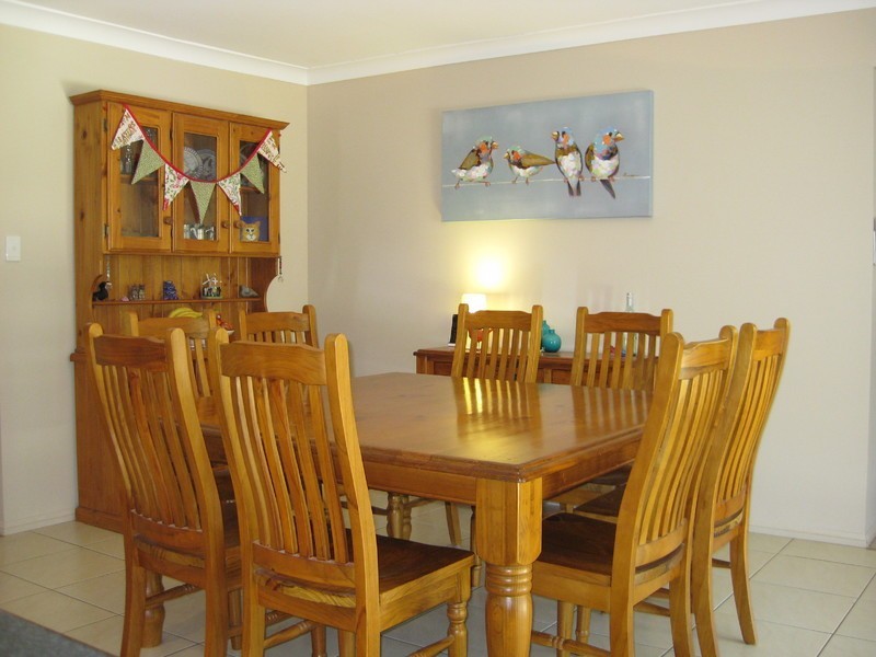 16 Pinto Place, Pine Mountain QLD 4306