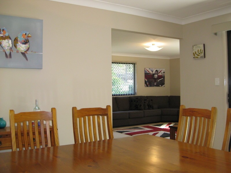16 Pinto Place, Pine Mountain QLD 4306
