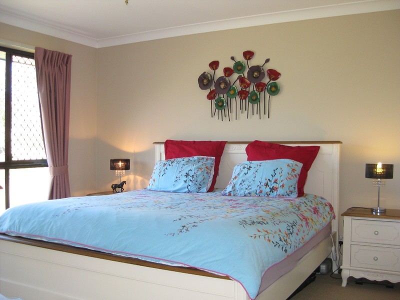 16 Pinto Place, Pine Mountain QLD 4306
