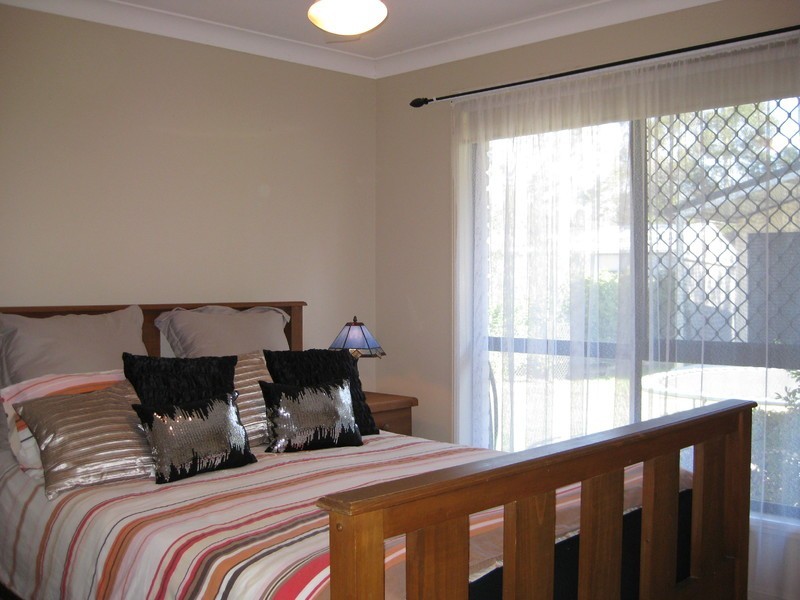 16 Pinto Place, Pine Mountain QLD 4306