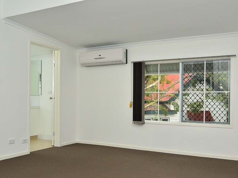 14 Brisbane Road, East Ipswich QLD 4305