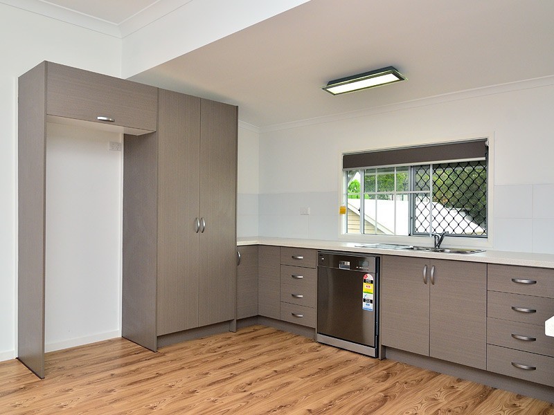14 Brisbane Road, East Ipswich QLD 4305