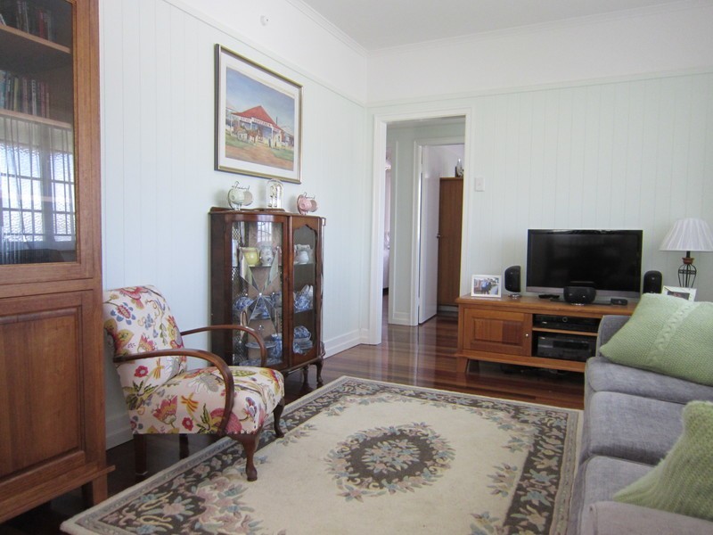 134 Whitehill Road, Eastern Heights QLD 4305