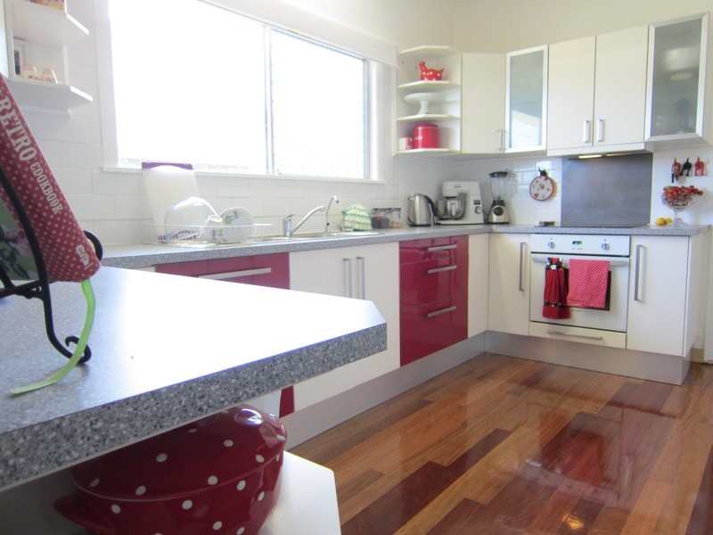 134 Whitehill Road, Eastern Heights QLD 4305