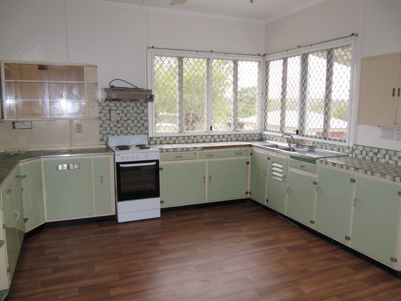 5 Churchill Street, Churchill QLD 4305