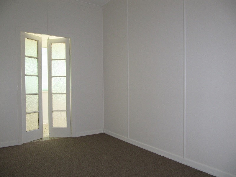 5 Churchill Street, Churchill QLD 4305