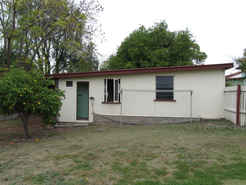 5 Churchill Street, Churchill QLD 4305