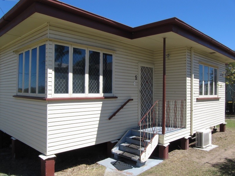 5 Churchill Street, Churchill QLD 4305