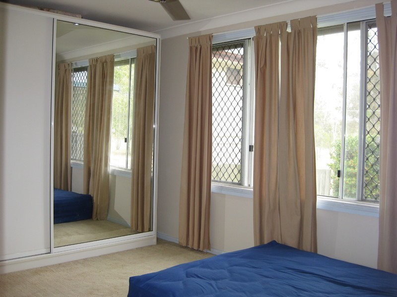 21 Sealy Street, Silkstone QLD 4304