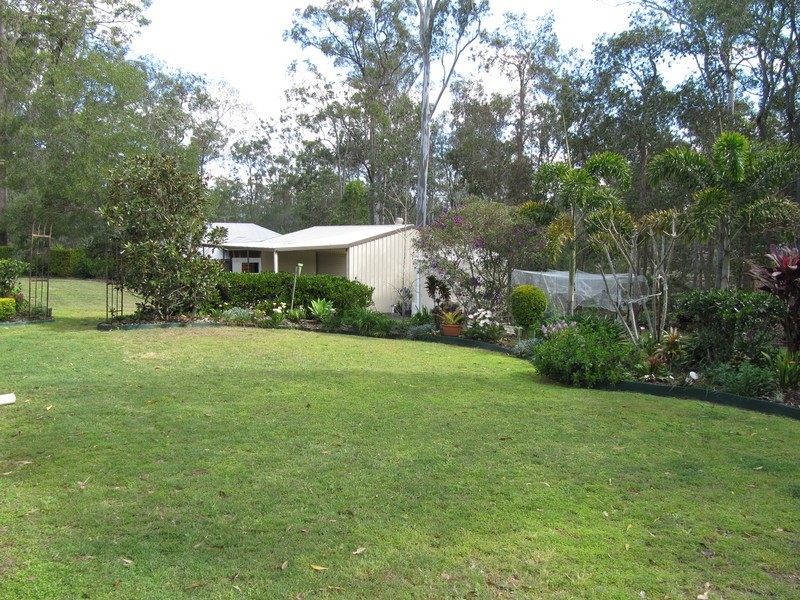 42 Cabernet Crescent, Pine Mountain QLD 4306