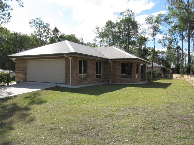42 Cabernet Crescent, Pine Mountain QLD 4306