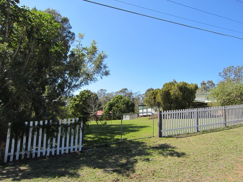 32 Thomas Street, Blackstone QLD 4304