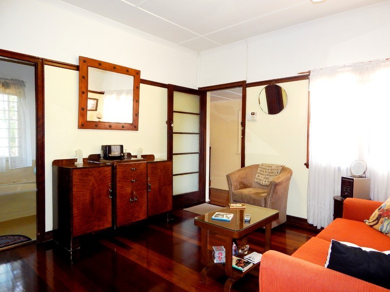 9 Raymond Street, North Ipswich QLD 4305