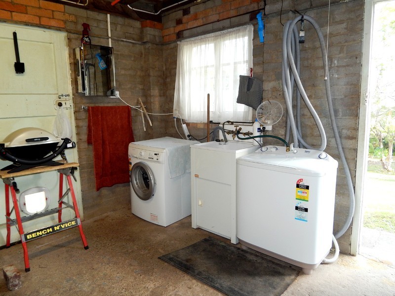 9 Raymond Street, North Ipswich QLD 4305