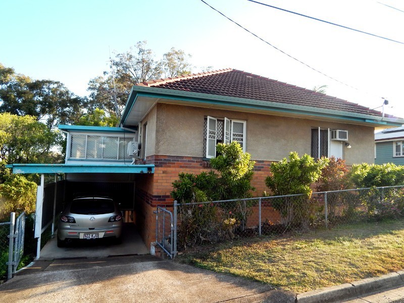 9 Raymond Street, North Ipswich QLD 4305