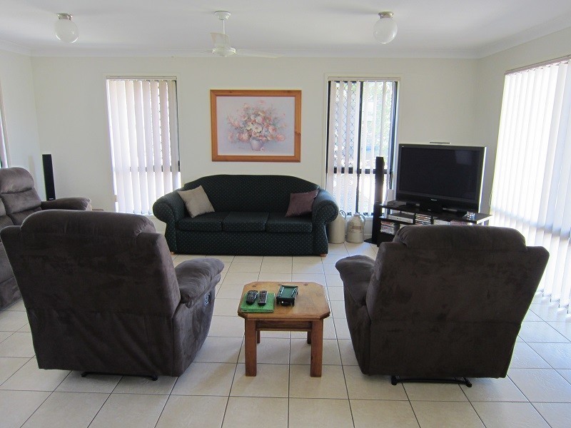 12 Hilldean Drive, Raceview QLD 4305