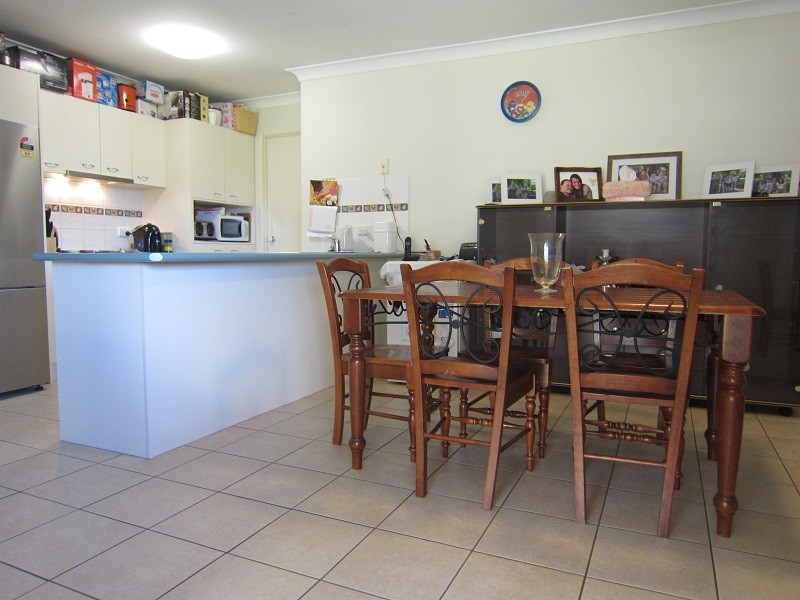 12 Hilldean Drive, Raceview QLD 4305