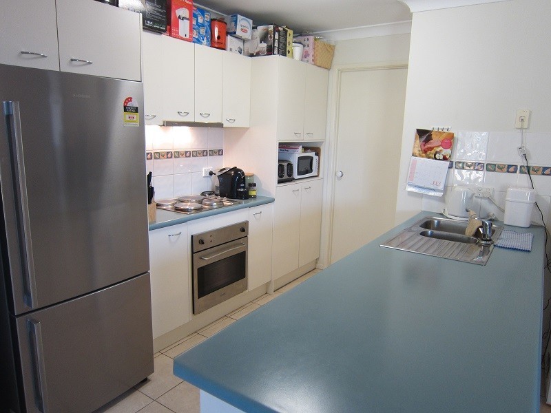 12 Hilldean Drive, Raceview QLD 4305