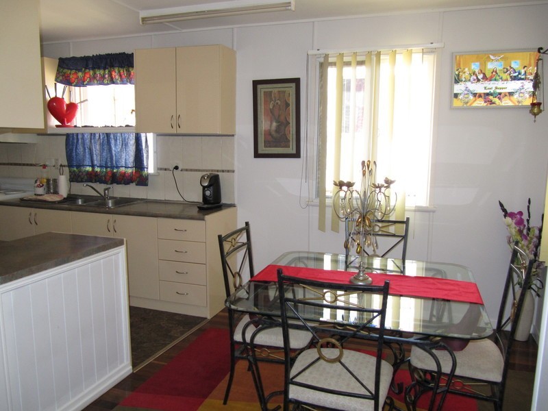 14 Heather Street, Silkstone QLD 4304