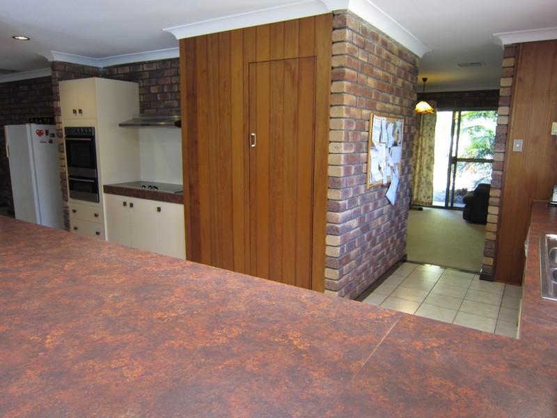 68 College Road, Karana Downs QLD 4306