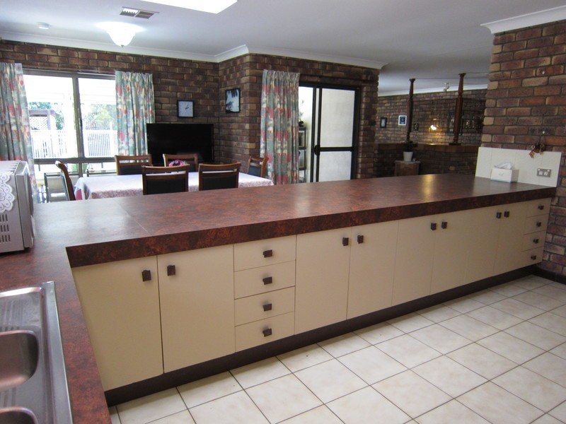 68 College Road, Karana Downs QLD 4306