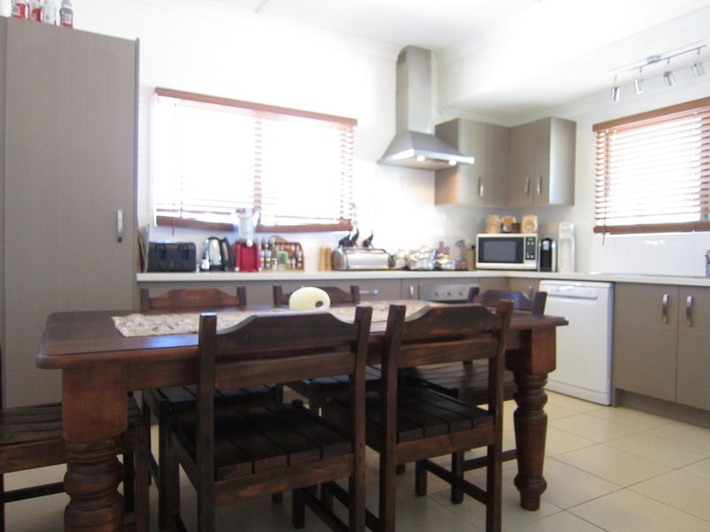 5 Orchard Street, Eastern Heights QLD 4305