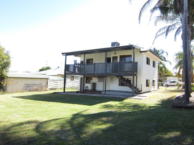 5 Orchard Street, Eastern Heights QLD 4305