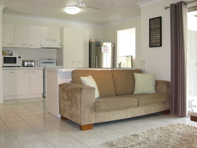112 Equestrian Drive, Yamanto QLD 4305